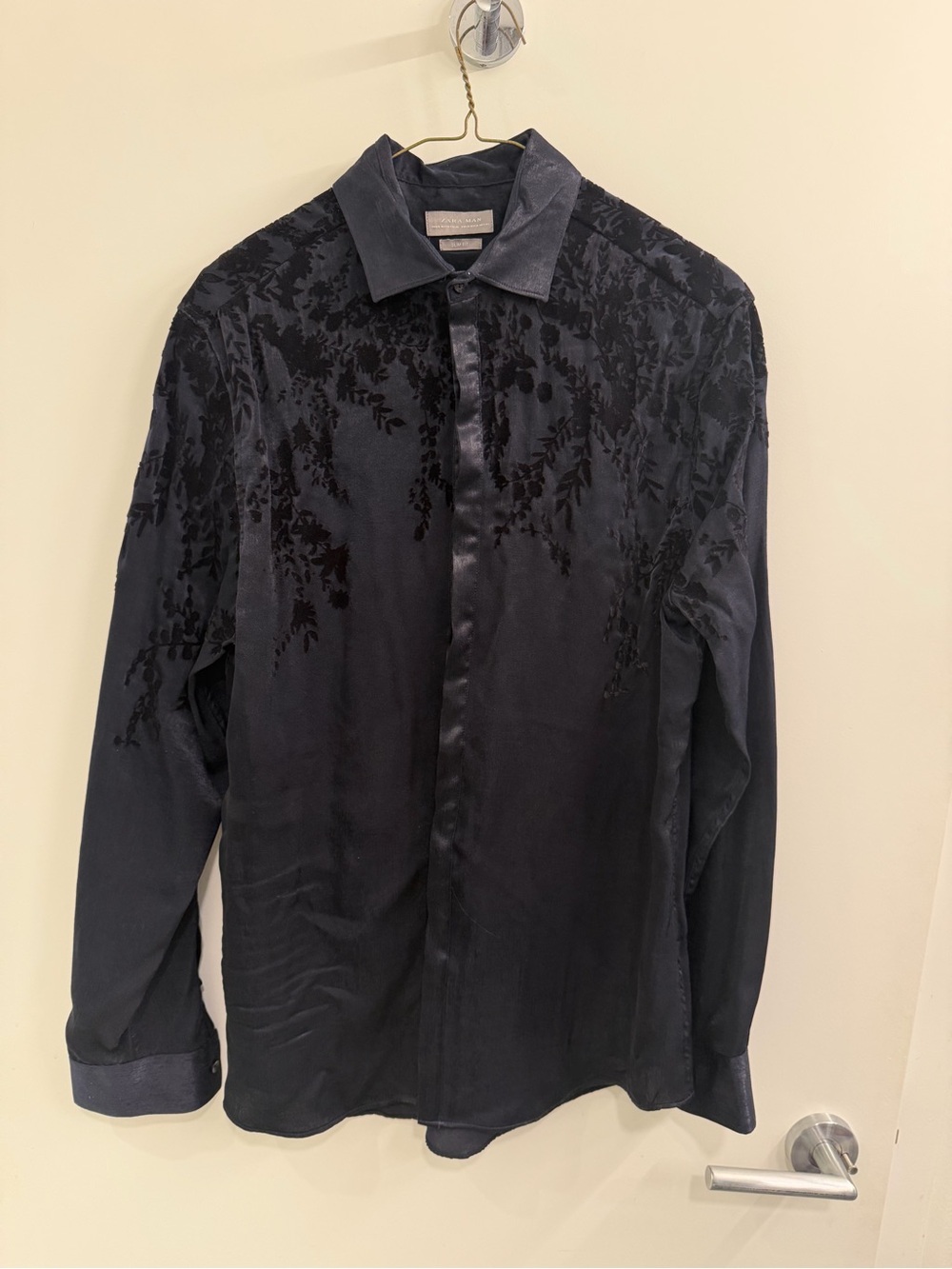 Zara Black Velvet-Accent Floral Dress Shirt